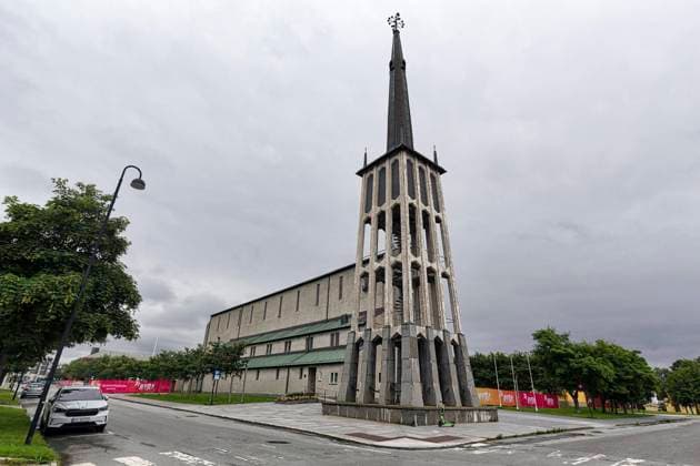  Bodø Domkirke, Domkirche aus Beton, Bodo, Nordland, Norwegen, Europa *** Bodo cathedral church, Cathedral Church from Concrete, bodo, northland, Norway, Europe Copyright: imageBROKER/AngelaxtoxRoxel iblato08908330.jpg