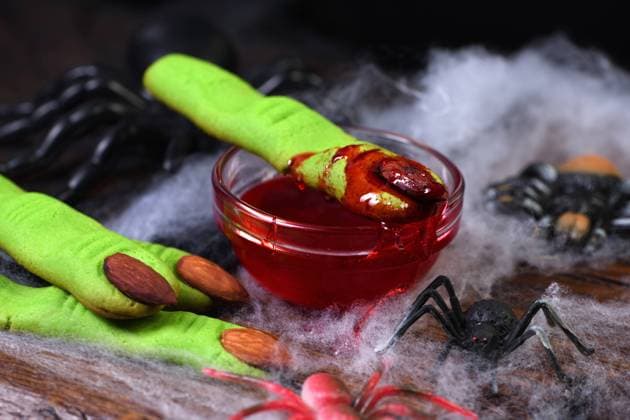 Witch s Finger Cookies Witches Finger cookies made of shortcrust pastry with almond fingernail. Ideally for a Happy Halloween party Copyright: xZoonar.com MarynaxVoronovax 16136952