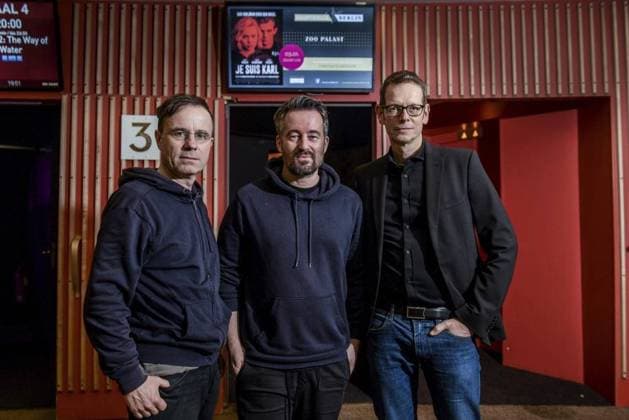 RECORD DATE NOT STATED Hauptrolle Je suis Karl <p>Am 3. Januar 2023 fand im Berliner Zoopalast die Filmvorführung, Hauptrolle Je suis Karl mit vl. Drehbuchautor Thomas Wendrich, dem Regisseur Christian Schwochow und Peter Zander statt. Berlin Copyright: SergejxGlanze NUR FÜR REDAKTIONELLE ZWECKE *** Leading role Je suis Karl p On January 3, 2023, the film screening, leading role Je suis Karl with vl screenwriter Thomas Wendrich, the director Christian Schwochow and Peter Zander took place in Berlin Zoopalast Berlin Copyright SergejxGlanze FOR EDITORIAL PURPOSES ONLY. Copyright: SergejxGlanze doc7oc0y2ii9fa11h8esoi0 ,EDITORIAL USE ONLY