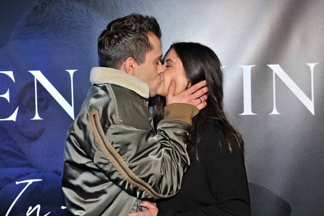 Entertainment Themen der Woche KW01 Menowin Fröhlich: In Ewikeit . Daniele Negroni mit seiner Verlobten Davina Carstens anläßlich der Premiere der neuen Single In Ewikeit von Menowin Fröhlich am 05.01.2023 im Mio Club Köln. 20230105MWI53890 *** Menowin Fröhlich In Ewikeit Daniele Negroni with his fiancée Davina Carstens on the occasion of the premiere of the new single In Ewikeit by Menowin Fröhlich on 05 01 2023 at Mio Club Cologne 20230105MWI53890