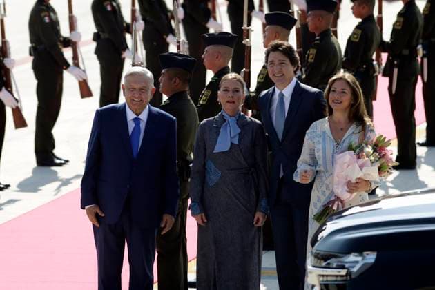 January 9, 2023, Estado de Mexico, Mexico: Mexican President Andres Manuel Lopez Obrador and his wife Beatriz Gutierrez at the welcoming ceremony for Canadian Prime Minister Justin Trudeau accompanied by his wife Sophie Gregoire Trudeau, at the International Airport Felipe Angeles in the municipality of Zumpango in the State of Mexico. on January 9, 2023 in the State of Mexico, Mexico. State of Mexico Mexico - ZUMAe321 20230110_zia_e321_034 Copyright: xLuisxBarronx