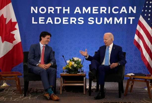 January 10, 2023, Mexico City, MEX: Prime Minister Justin Trudeau meets with U.S. President Joe Biden at the InterContinental Presidente Mexico City hotel in Mexico City, Tuesday, Jan. 10, 2023. Mexico City MEX  - ZUMAc35_ 20230110_zaf_c35_001 Copyright: xAdrianxWyldx