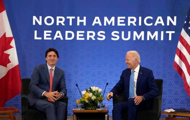 January 10, 2023, Mexico City, MEX: Prime Minister Justin Trudeau meets with U.S. President Joe Biden at the InterContinental Presidente Mexico City hotel in Mexico City, Tuesday, Jan. 10, 2023. Mexico City MEX  - ZUMAc35_ 20230110_zaf_c35_020 Copyright: xAdrianxWyldx