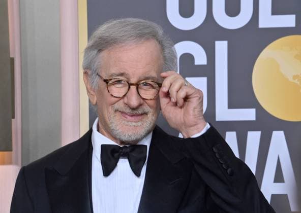 73. Berlinale, Steven Spielberg erhält den Goldenen Ehrenbären für sein Lebenswerk Entertainment Bilder des Tages Steven Spielberg arrives for the 80th annual Golden Globe Awards at the Beverly Hilton in Beverly Hills, California on Tuesday, January 10, 2023.  LAP20230110258 JIMxRUYMEN