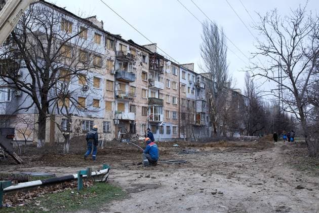 News Themen der Woche KW02 News Bilder des Tages January 11, 2023, Kherson, Ukraine: General view of the missile impact on the street in the city of Kherson. Missile impact in a residential area of Kherson city on the night of January 10, 2023. Kherson Ukraine - ZUMAs197 20230111_zaa_s197_139 Copyright: xEdgarxGutiÃ rrezx