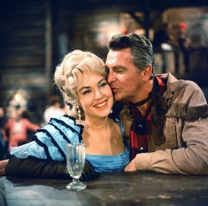 Rosemarie - Eine musikalische Geschichte aus dem Wilden Westen Rosemarie - Eine musikalische Geschichte aus dem Wilden Westen, Musikfilm nach dem Stück von Oscar Hammerstein II, Deutschland 1965, Regie: Wolfgang Schleif, Darsteller: Monika Dahlberg, Michael Paryla, Deutschland , Deutschland Copyright: FredxLindinger Nur redaktionelle Nutzung. Editorial usage only. LIN_7601001795 UnitedArchives EDITORIAL USE ONLY