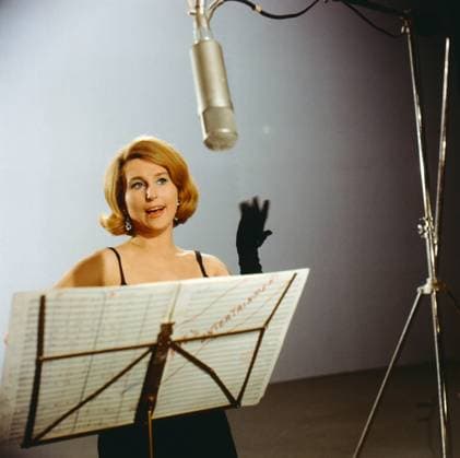 Phantasie für Big Band und Ballett Phantasie für Big Band und Ballett, aka Fantasie voor groot orkest en ballet, Fernsehspecial, Belgien 1965, Regie: Heinz Liesendahl, Mitwirkende: Linda Kerby, Belgien , Belgien Copyright: FredxLindinger Nur redaktionelle Nutzung. Editorial usage only. LIN_7602000718 UnitedArchives EDITORIAL USE ONLY