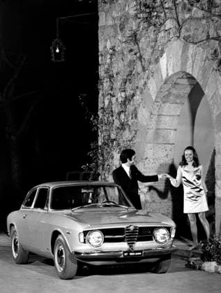 RECORD DATE NOT STATED Alfa Romeo giulia gt 1300 junior. 1970 01 02 1970 972_45_W302926