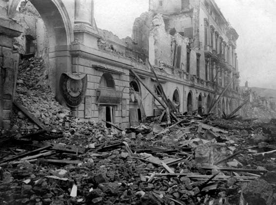 RECORD DATE NOT STATED Italy. Sicily. Messina earthquake. buildings destroyed. 1908 01 02 1910 972_05_W336668