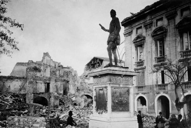RECORD DATE NOT STATED Italy. Sicily. Messina earthquake. the statue of Don Giovanni from Austria remained intact. 1908 01 02 1910 972_05_W336673