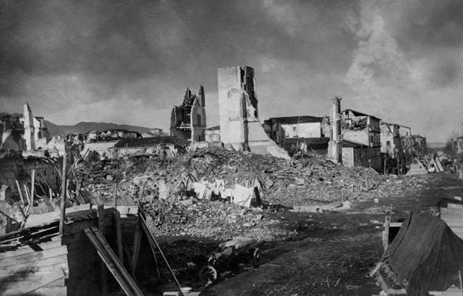 RECORD DATE NOT STATED Italy. Sicily. earthquake in Messina. Viale San Martino destroyed. 1908 01 02 1910 972_05_W336675