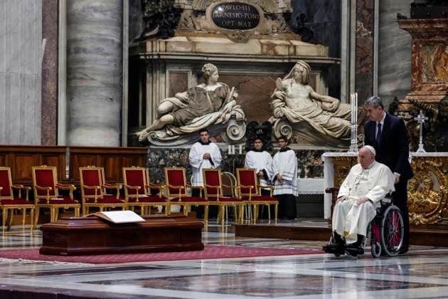 News Themen der Woche KW02 News Bilder des Tages January 14, 2023, VATICAN CITY, HOLY SEE: Pope Francis during the funeral mass of Cardinal George Pell at St.Peter™s Basilica, Vatican City, 14 January 2023. ANSA GIUSEPPE LAMI VATICAN CITY HOLY SEE - ZUMAa110 20230114_zaf_a110_016 Copyright: xGiuseppexLamix