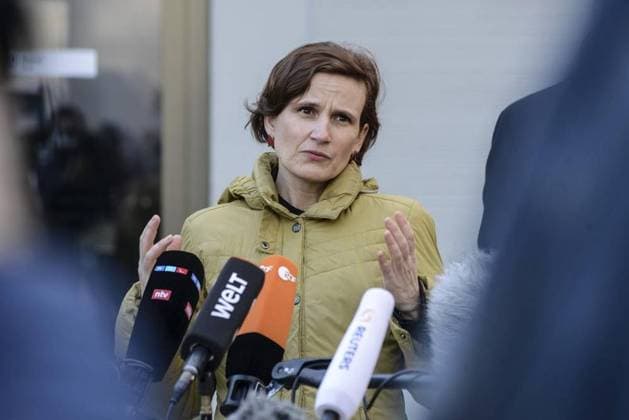 Kipping *** NUR FÜR REDAKTIONELLE ZWECKE *** EDITORIAL USE ONLY ***<p>Am 26. Februar 2022 besucht die Berliner Senatorin für Integration Arbeit und Soziales Katja Kipping die Flüchtlingsaufnahme in Reinickendorf. Deutschland Berlin Berlin Copyright: SergejxGlanze *** Kipping *** ONLY FOR EDITORIAL PURPOSE *** EDITORIAL USE ONLY *** P on 26 February 2022 visits the Berlin Senator for Integration Work and Social Affairs Katja Kipping the Reception of refugees in Reinickendorf Germany Berlin Berlin Copyright SergejxShine Copyright: SergejxGlanze doc7jw5jdxbbzo1gp56qafj EDITORIAL USE ONLY