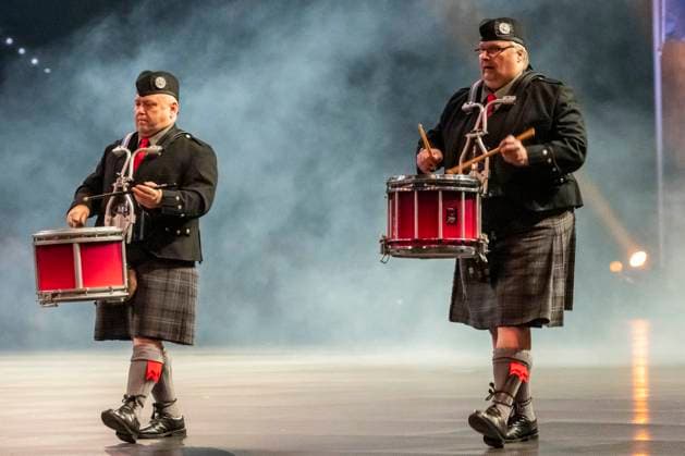 Leipzig, Deutschland 15. Januar 2023: Musikparade - Leipzig - 2023 Europas größte Tournee der Militär- und Blasmusik macht Station in Leipzig. Im Bild: International Celtic Pipes and Drums (Schottland & Irland) Quarterback IImmobilien Arena Sachsen Copyright: xFotostandx xBallaschx
