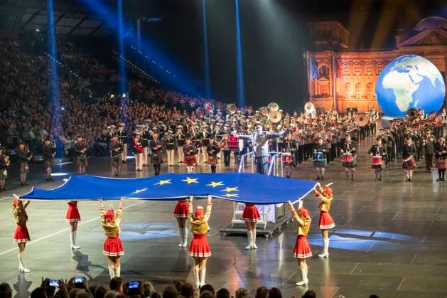 Leipzig, Deutschland 15. Januar 2023: Musikparade - Leipzig - 2023 Europas größte Tournee der Militär- und Blasmusik macht Station in Leipzig. Im Bild: Abschlussbild aller Orchester Quarterback IImmobilien Arena Sachsen Copyright: xFotostandx xBallaschx
