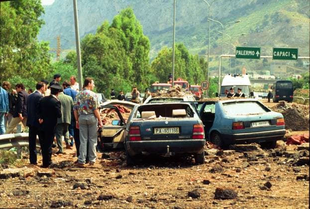 PALERMO, CAPACI MASSACRE, FATAL ATTEMPT ON THE HIGHWAY ON GIOVANNI FALCONE AND HIS ESCORT (PALERMO - 1996-06-25, Studio Camera Lannino GIACOMINOFOTO) ps the photo can be used in respect of the context in which it was taken, and without defamatory intent of the decorum of the persons represented Editorial Usage Only  Copyright: xStudioxCameraxLanninox xGIACOMINx xIPAx Agenzia_Fotogramma_FGR3726505