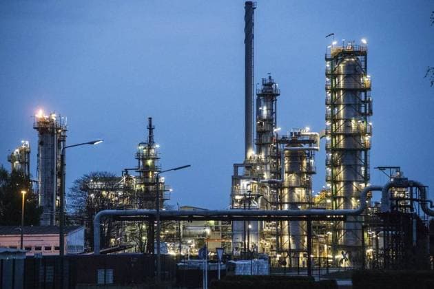 Schwedt PCK Raffinerie *** NUR FÜR REDAKTIONELLE ZWECKE *** EDITORIAL USE ONLY ***<p>Am 4. Mai 2022 ist die PCK Raffinerie in Schwedt Oder in Betrieb. Deutschland Berlin Berlin Copyright: SergejxGlanze *** Schwedt PCK Refinery *** ONLY FOR EDITORIAL PURPOSE *** EDITORIAL USE ONLY *** P on 4 May 2022 is the PCK Refinery in Schwedt Or in Operation Germany Berlin Berlin Copyright SergejxShine Copyright: SergejxGlanze doc7kv4htskgkn17pcnl4gn EDITORIAL USE ONLY