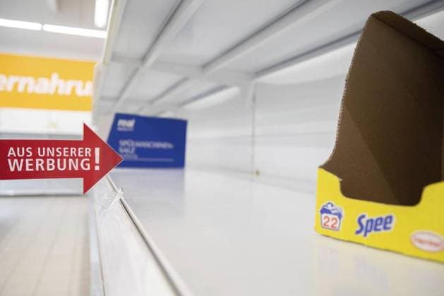 Vorletzter oder letzter Tag bei Real in Witten *** NUR FÜR REDAKTIONELLE ZWECKE *** EDITORIAL USE ONLY ***<p>Leere Regale sind am Freitag, 27. Mai 2022, im Real in Witten vorzufinden. Der Supermarkt im Stadtteil Annen öffnet entweder heute oder morgen zum letzten Mal. Deutschland Nordrhein-Westfalen Witten Copyright: BastianxHaumann *** Penultimate Or last Day at Real in Witten *** ONLY FOR EDITORIAL PURPOSE *** EDITORIAL USE ONLY *** P Empty Shelves are on Friday, 27 May 2022, at Real in Witten found on such the Supermarket at District Annen opens Either Today Or Tomorrow to last times Germany North Rhine Westphalia Witten Copyright BastianxHaumann Copyright: BastianxHaumann doc7l6bpgq6txe1k8o2s73s EDITORIAL USE ONLY
