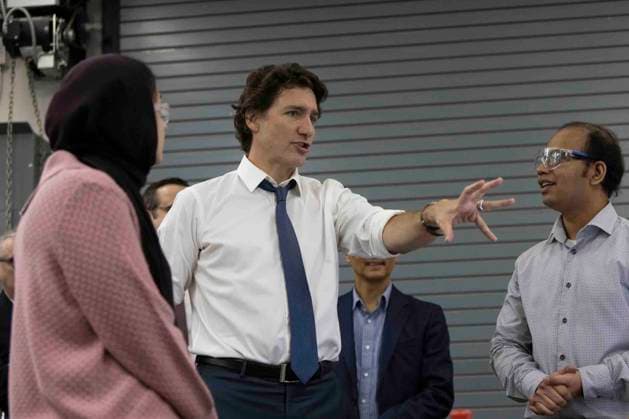 January 17, 2023, Windsor, Ontario, Canada: Prime Minister Justin Trudeau tours the University of WindsoröÄÃ s Charge LAB in Windsor, Ont. on Tuesday, January 17, 2023. Windsor Canada  - ZUMAc35_ 20230117_zaf_c35_051 Copyright: xNicolexOsbornex
