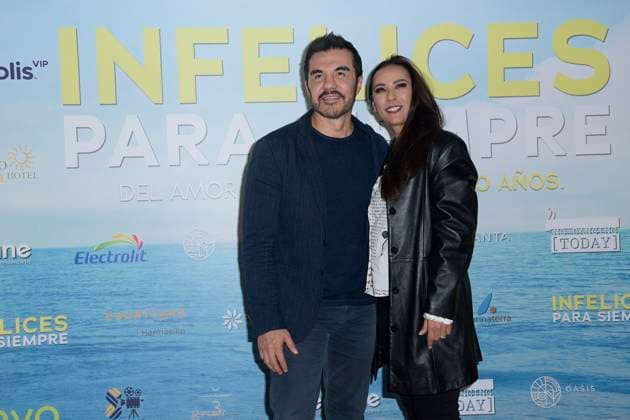 January 18, 2023, Mexico City, Mexico: Adrian Uribe and Consuelo Duval attend a press conference to promote the film Infelices para Siempre at Cinepolis VIP Universidad. on January 18, 2023 in Mexico City, Mexico. Mexico City Mexico - ZUMAe321 20230119_zia_e321_018 Copyright: xJaimexNogales xEyepixxGroupx