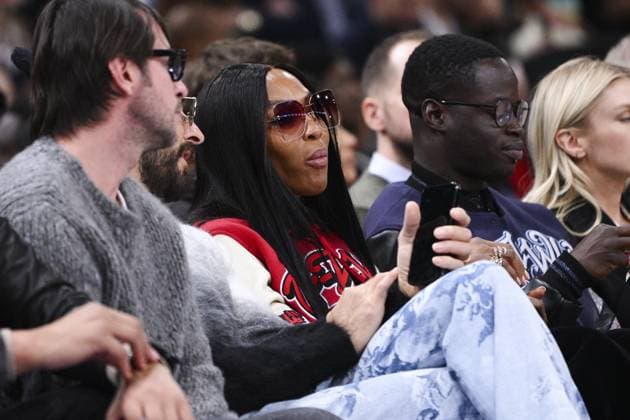 Naomi Campbell CELEBRITES : Chicago Bulls vs Detroit Pistons - NBA Paris Game 2023 - Paris - 19 01 2023 JBAutissier Panoramic 