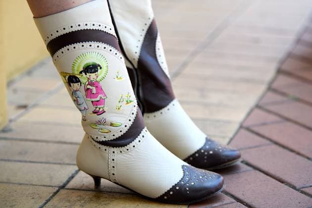 TAMWORTH COUNTRY MUSIC FESTIVAL 2023, Decorative cowboy boots are worn by a festival goer during the 51st Tamworth Country Music Festival in Tamworth, NSW, Saturday, January 21, 2023. The 51st Tamworth Country Music Festival runs from January 13th -22nd, culminating in the Golden Guitar Awards night which celebrates the best of Australian country music. ( NO ARCHIVING, EDITORIAL USE ONLY, NO USE IN BOOKS WITHOUT CONSENT TAMWORTH NEW SOUTH WALES AUSTRALIA  Copyright: xBIANCAxDExMARCHIx 20230121001754957266