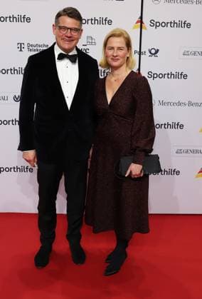 21.01.2023 Frankfurt am Main, Festhalle Der 52. Ball des Sports der Deutschen Sporthilfe Hessens Ministerpräsident Boris Rhein imit Eherau Tanja Raab-Rhein