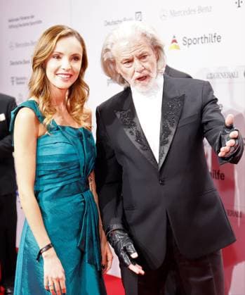 21.01.2023 Frankfurt am Main, Festhalle Der 52. Ball des Sports der Deutschen Sporthilfe Unternehmer Professor Hermann BÜHLBECKER (Inhaber von Lampertz) mit Giovanna MORENO