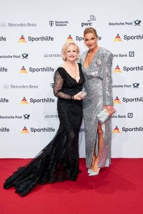 52. Ball des Sports Marika Kilius und Franziska van Almsick beim 52. Ball des Sports in der Festhalle in Frankfurt am Main. Copyright: xEventpressxGolejewskix