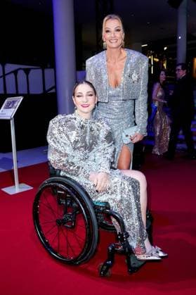 52. Ball des Sports Kristina Vogel und Franziska van Almsick beim 52. Ball des Sports in der Festhalle in Frankfurt am Main. Copyright: xEventpressxGolejewskix