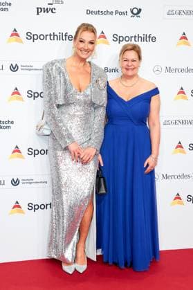 52. Ball des Sports Franziska van Almsick und Nancy Faeser beim 52. Ball des Sports in der Festhalle in Frankfurt am Main. Copyright: xEventpressxGolejewskix