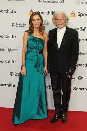 Die Sporthilf hat zum 52. Ball des Sports geladen. Viel Prominens kam ueber den roten Teppich. Hermann Buehlbecker, Giovanna Moreno - 52. Ball des Sports Die Sporthilf hat zum 52. Ball des Sports geladen. Viel Prominens kam ueber den roten Teppich. Deutschland, Frankfurt, Festhalle, 21.01.2023