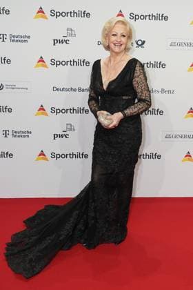 Die Sporthilf hat zum 52. Ball des Sports geladen. Viel Prominens kam ueber den roten Teppich. Marika Kilius - 52. Ball des Sports Die Sporthilf hat zum 52. Ball des Sports geladen. Viel Prominens kam ueber den roten Teppich. Deutschland, Frankfurt, Festhalle, 21.01.2023