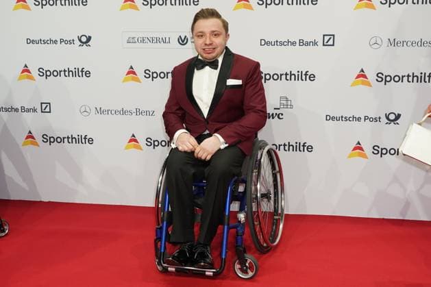 Die Sporthilf hat zum 52. Ball des Sports geladen. Viel Prominens kam ueber den roten Teppich. Valentin Baus - 52. Ball des Sports Die Sporthilf hat zum 52. Ball des Sports geladen. Viel Prominens kam ueber den roten Teppich. Deutschland, Frankfurt, Festhalle, 21.01.2023