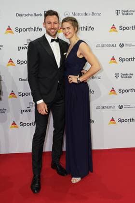 Die Sporthilf hat zum 52. Ball des Sports geladen. Viel Prominens kam ueber den roten Teppich. Niklas Kaul, Mareike Roesing - 52. Ball des Sports Die Sporthilf hat zum 52. Ball des Sports geladen. Viel Prominens kam ueber den roten Teppich. Deutschland, Frankfurt, Festhalle, 21.01.2023