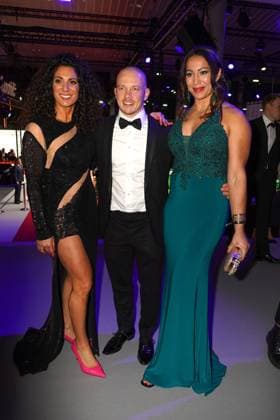 Die Sporthilf hat zum 52. Ball des Sports geladen. Viel Prominens kam ueber den roten Teppich. Evren Gezer, Fabian Hambuechen und Viktoria - 52. Ball des Sports Die Sporthilf hat zum 52. Ball des Sports geladen. Viel Prominens kam ueber den roten Teppich. Deutschland, Frankfurt, Festhalle, 21.01.2023