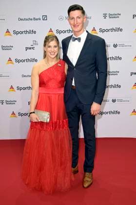 Elisabeth Seitz mit Nils Heyden beim 52. Ball des Sports 2023 in der Festhalle Frankfurt. Frankfurt am Main, 21.01.2023