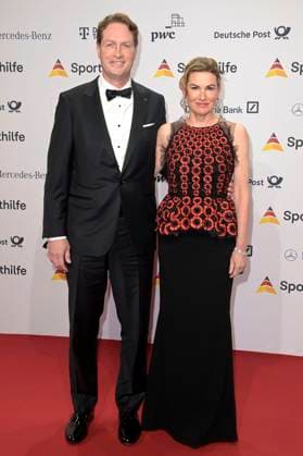 Ola Källenius mit Ehefrau Sabine Källenius beim 52. Ball des Sports 2023 in der Festhalle Frankfurt. Frankfurt am Main, 21.01.2023