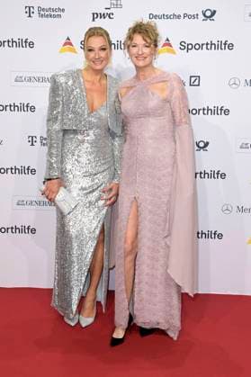 Franziska van Almsick und Heike Henkel beim 52. Ball des Sports 2023 in der Festhalle Frankfurt. Frankfurt am Main, 21.01.2023
