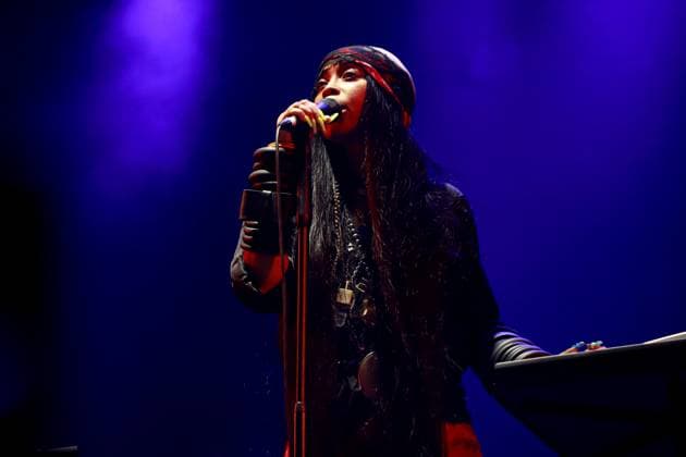 Erykah Badu performs live at Nomad Music Festival in Sao Paulo (INT)Erykah Badu performs live at Nomad Music Festival in Sao Paulo. January 22, 2023, Sao Paulo, Brazil: Erykah Badu performs live at Nomad music festival held at the Latin America Memorial with several singers. For the 1st edition, which takes place on Saturday (22) in Sao Paulo, it brings the iconic and inspiring singers with shows by Larissa Luz featuring Anelis Assumpcao, Majur, DJ Tamy, DJ Nyack and Gilsons.Credit: Leco Viana Thenews2 (Foto: Leco Viana TheNews2 imago images) Erykah Badu performs live at Nomad Music Festival in Sao Paulo  Copyright: xLecoxVianax