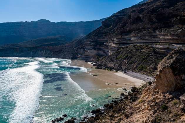 Creative Highlights World Oman, Dhofar, Salalah, Fazayah Beach and surrounding cliffs, RUNF04933