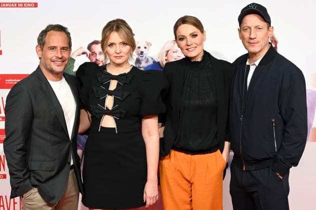Moritz Bleibtreu, Laura Tonke, Martina Hill und Wotan Wilke Möhring bei der Premiere des Kinofilms Caveman in der Astor Filmlounge im ARRI Kino. München, 23.01.2023 *** Moritz Bleibtreu, Laura Tonke, Martina Hill and Wotan Wilke Möhring at the premiere of the feature film Caveman in the Astor Filmlounge at ARRI Kino Munich, 23 01 2023 Foto:xR.xHeinex xFuturexImage