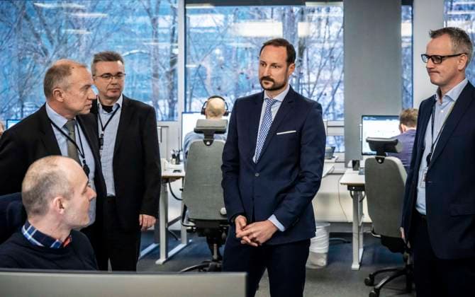 Entertainment Themen der Woche KW04 Entertainment Bilder des Tages Oslo 20230124. Kronprins Haakon møter ansatte under sitt besøk til Statkrafts hovedkontor pa Lilleaker i Oslo tirsdag. Oslo Norge xx *** Oslo 20230124 Crown Prince Haakon meets employees during his visit to Statkrafts head office at Lilleaker in Oslo Tuesday Oslo Norway xx,  Copyright: xOlexBerg-Rustenx Sv1sBjim3Ms Sv1sBjim3Ms