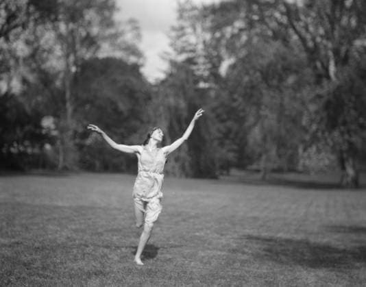 RECORD DATE NOT STATED Elizabeth Duncan dancers and children, 1920 Creator: Arnold Genthe. Copyright:xHeritagexArt HeritagexImagesx IMAGO ,2943991 ! ACHTUNG: AUFNAHMEDATUM GESCHÄTZT!  Copyright:HeritagexArt HeritagexImagesx IMAGO