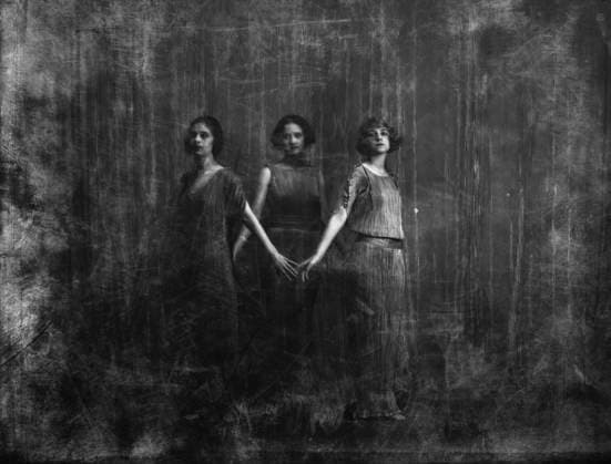 RECORD DATE NOT STATED Isadora Duncan dancers, between 1915 and 1923. Creator: Arnold Genthe. Copyright:xHeritagexArt HeritagexImagesx IMAGO ,2944650 ! ACHTUNG: AUFNAHMEDATUM GESCHÄTZT!  Copyright:HeritagexArt HeritagexImagesx IMAGO