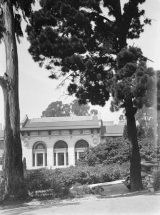 RECORD DATE NOT STATED University of California at Berkeley views, 1927 Creator: Arnold Genthe. Copyright:xHeritagexArt HeritagexImagesx IMAGO ,2944803 ! ACHTUNG: AUFNAHMEDATUM GESCHÄTZT!  Copyright:HeritagexArt HeritagexImagesx IMAGO