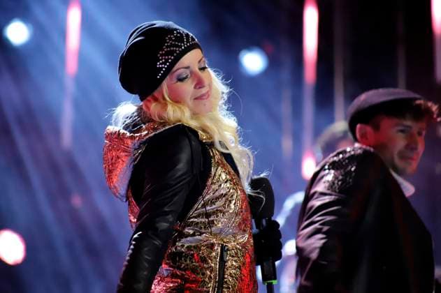 Misha Kovar bei der Aufzeichnung der TV-Show Wenn die Musi spielt - Winter Open Air 2023 auf der Bühne bei der Talstation der Kaiserburgbahn. Bad Kleinkirchheim, 21.01.2023