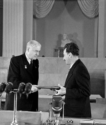 Moscow, USSR. January 24, 1952. Chairman of the Stalin Peace prize Committee, physicist Dmitri Skobeltsyn (L) awards Brazilian writer Jorge Amado with the Stalin Peace prize. Vladimir Savostyanov TASS  13763933