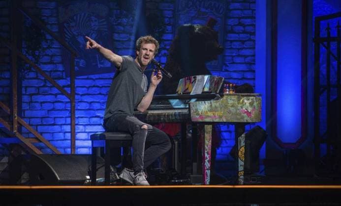 Comedian Luke Mockridge *** NUR FÜR REDAKTIONELLE ZWECKE *** EDITORIAL USE ONLY ***<p>Donnerstag der 02.05.2019 Oberhausen, Comedian Luke Mockridge zu Gast in der König Pilsener Arena in Oberhausen am Donnerstag den 05.02.2019, mit seinem Bühnenprogramm Welcome To Luckyland begeisterte er die 10.000 Zuschauer. Deutschland Nordrhein-Westfalen Oberhausen Copyright: OlafxFuhrmann *** Comedian Luke Mockridge *** ONLY FOR EDITORIAL PURPOSE *** EDITORIAL USE ONLY *** P Thursday the 02 05 2019 Oberhausen, Comedian Luke Mockridge to Guest in the King Pilsener Arena in Oberhausen on Thursday the 05 02 2019, with his Stage program Welcome to Luckyland Enthusiasts he the 10 000 Viewers Germany North Rhine Westphalia Oberhausen Copyright Olafx Copyright: OlafxFuhrmann doc756hnokhql0epdwvesa EDITORIAL USE ONLY