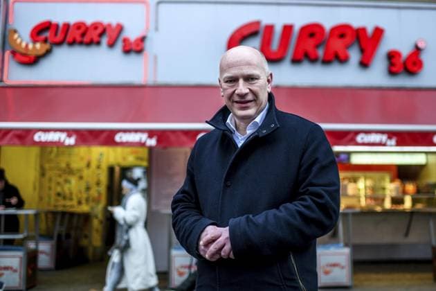 Kai Wegner *** NUR FÜR REDAKTIONELLE ZWECKE *** EDITORIAL USE ONLY ***<p>Am 25. Januar 2023 steht der Spitzenkandidat der Berliner CDU, Kai Wegner vor dem Imbisstand Curry 36 in Berlin Kreuzberg. Berlin Copyright: SergejxGlanze *** Kai Wegner FOR EDITORIAL PURPOSES ONLY EDITORIAL USE ONLY p On January 25, 2023, the top candidate of the Berlin CDU, Kai Wegner stands in front of the snack bar Curry 36 in Berlin Kreuzberg Berlin Copyright SergejxGlanze Copyright: SergejxGlanze doc7onm2yxxnxwxv0rtlkg ,EDITORIAL USE ONLY